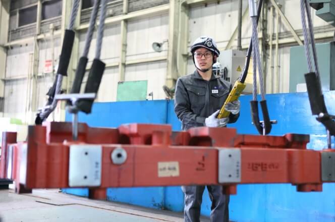 ラジアルでのノック入れ作業